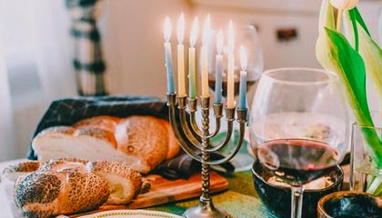 Jiu You-中国足球职业俱乐部强化教练团队梯队构建，足球队教练组架构